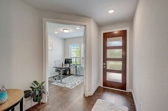 Building Photo - 101 Cedar Hammock Trail