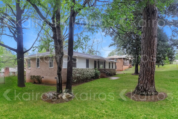 Building Photo - 1703 Morninghill Dr