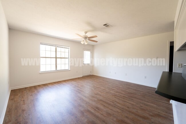 Building Photo - 1275 Joyner Dr