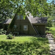 Building Photo - 5402 NW Venetian Dr