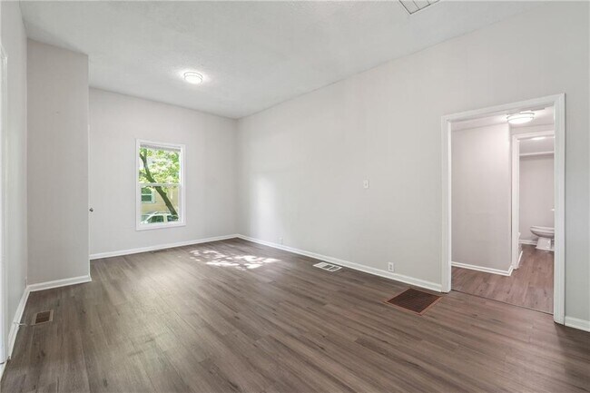 Foto del edificio - 1780 Spring Ave