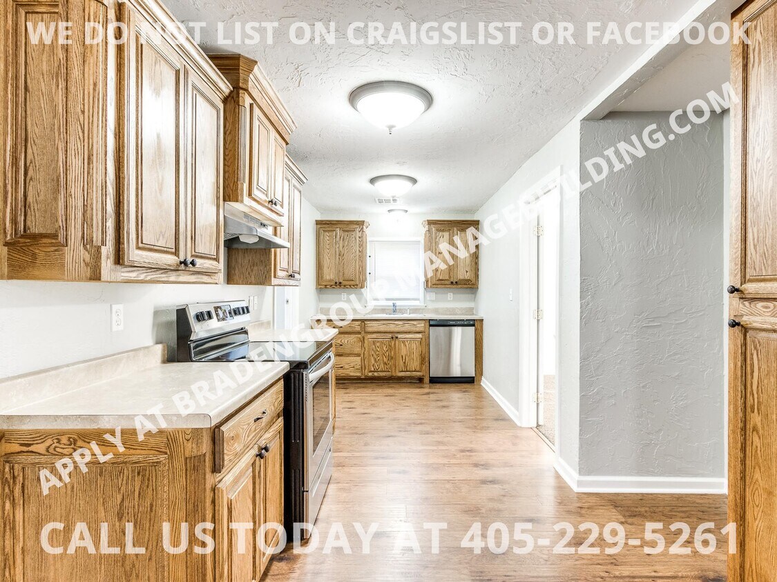 Foto principal - 916 Industrial Blvd