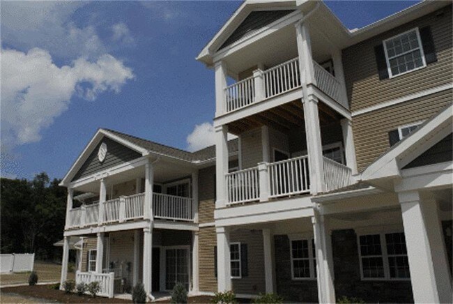 Building Photo - 3687 Conifer Dr