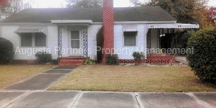 Primary Photo - 118 E 11th St