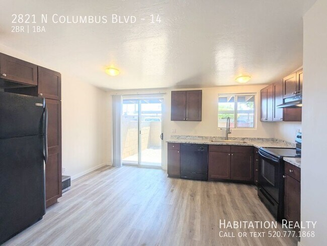 Building Photo - Renovated, 2Bed/1Bath w/ Enclosed Patio & ...