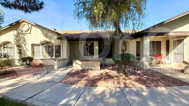 Foto del edificio - 8140 N 107th Ave