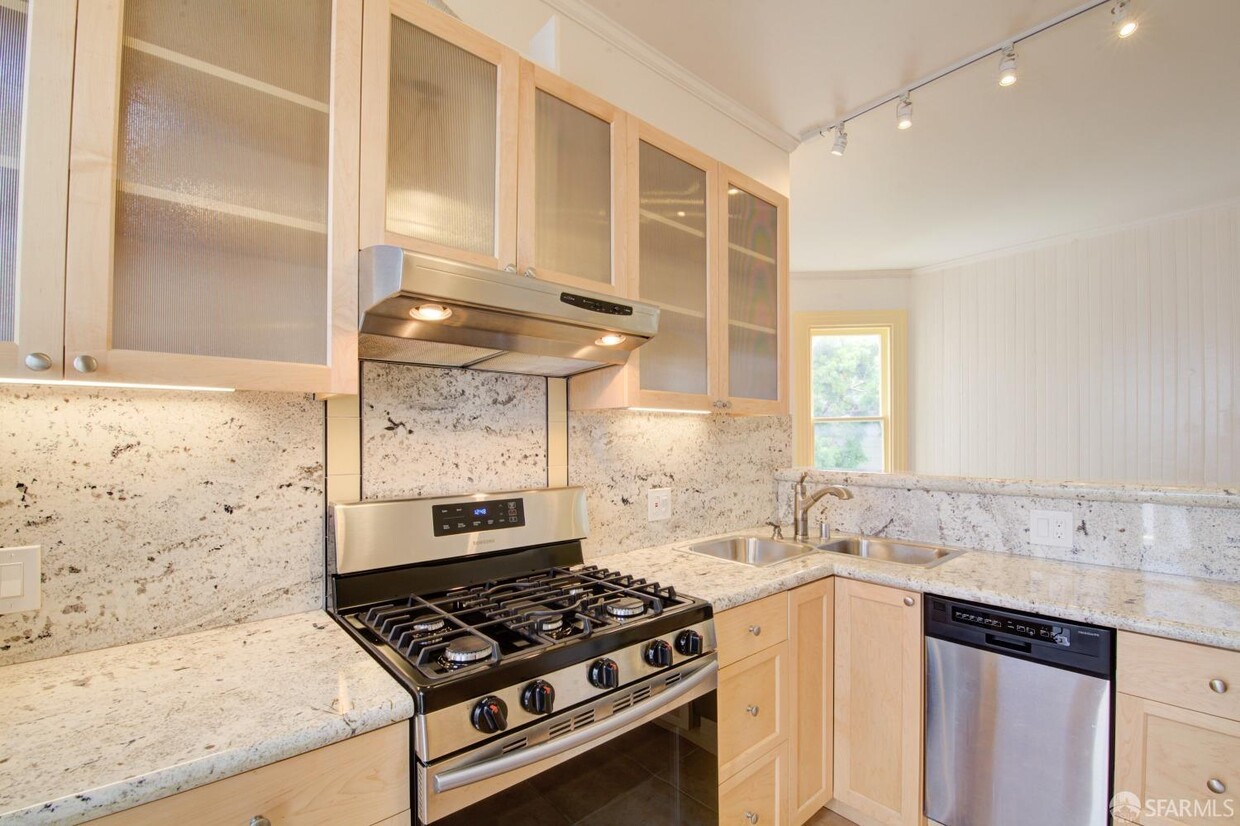 Foto principal - 2831 23rd St