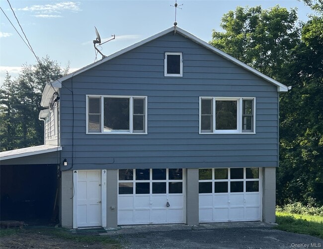 Building Photo - 9 Cedar St