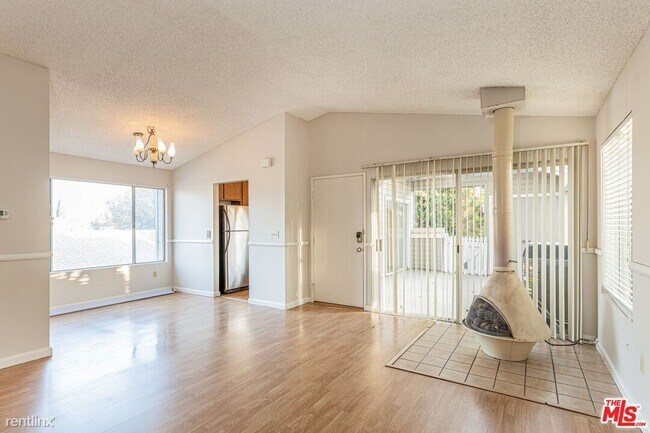Foto del edificio - 1 br, 1 bath House - 12562 Dale St Unit 16