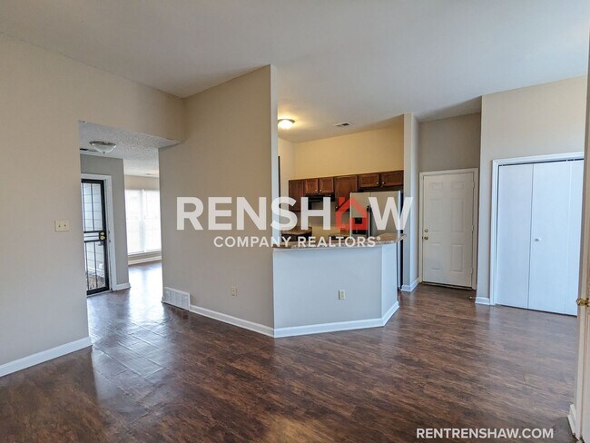 Building Photo - Stunning 3 bed / 2 bath - Single Family - ...