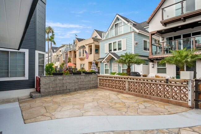 Building Photo - 747 Windemere Ct