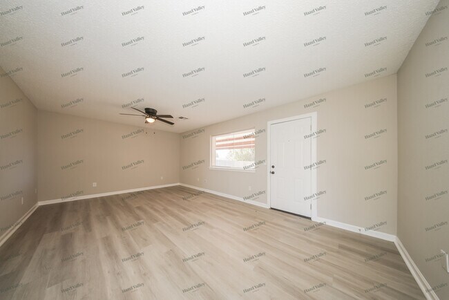 Foto del edificio - 20140 Timber Ridge Rd