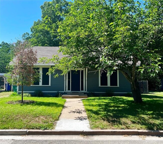 Foto del edificio - 810 Cecelia St