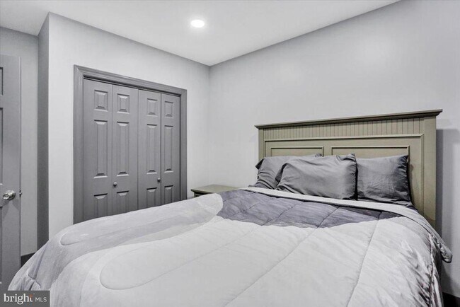 Foto del edificio - 553 Wunder St