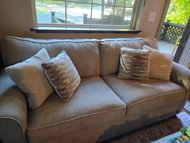 Building Photo - 23253 WA-534