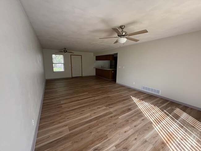 Building Photo - 4867 Pine Meadow Pkwy