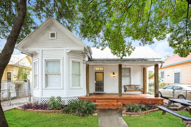 Charmer Close to Downtown! - Charmer Close to Downtown! Apartment