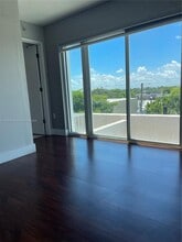 Building Photo - 1475 SW 8th St