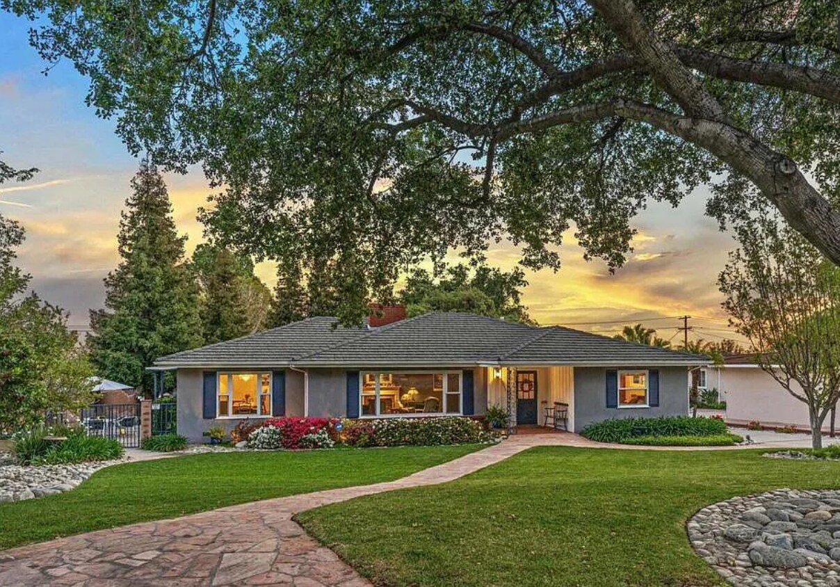 Foto principal - 3850 Shadow Grove Rd