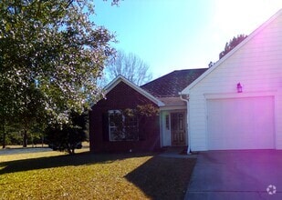 Building Photo - 423 Nordhoff St