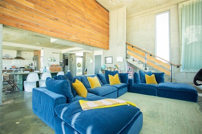 Foto del edificio - 2139 Pacific Blvd