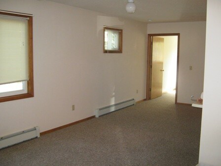 Building Photo - 505 SW Higgins Ave