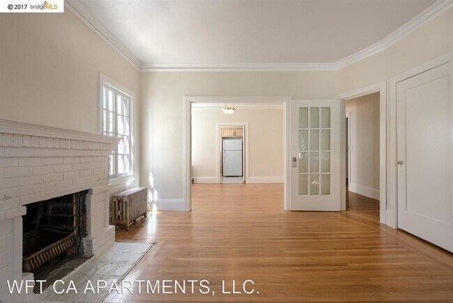 Building Photo - 2720 College Ave