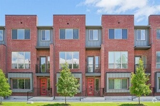 Building Photo - 13351 Goodland St
