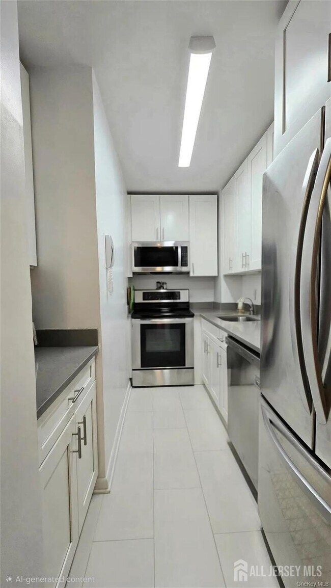 Building Photo - 77 W 55th St