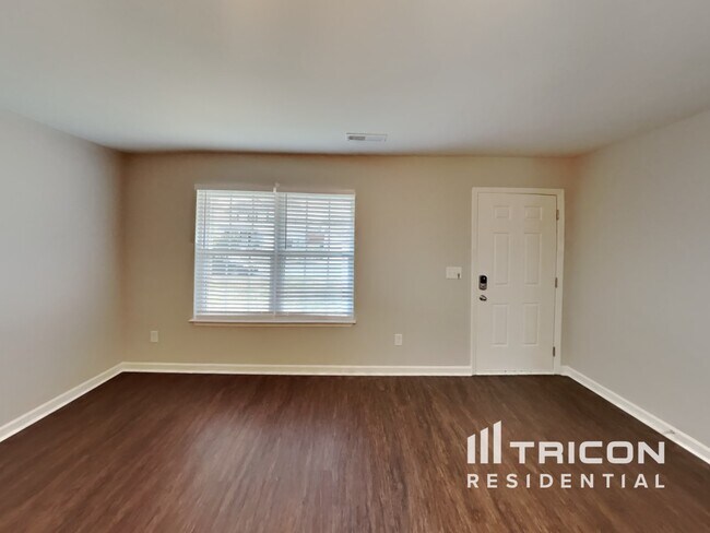 Building Photo - 1505 Hamilton Hills Drive Greensboro NC