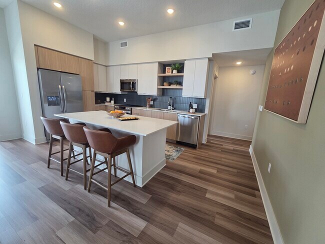 Foto del edificio - 2720 SW 69th Ave