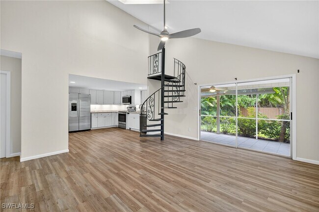 Building Photo - 151 Crown Dr