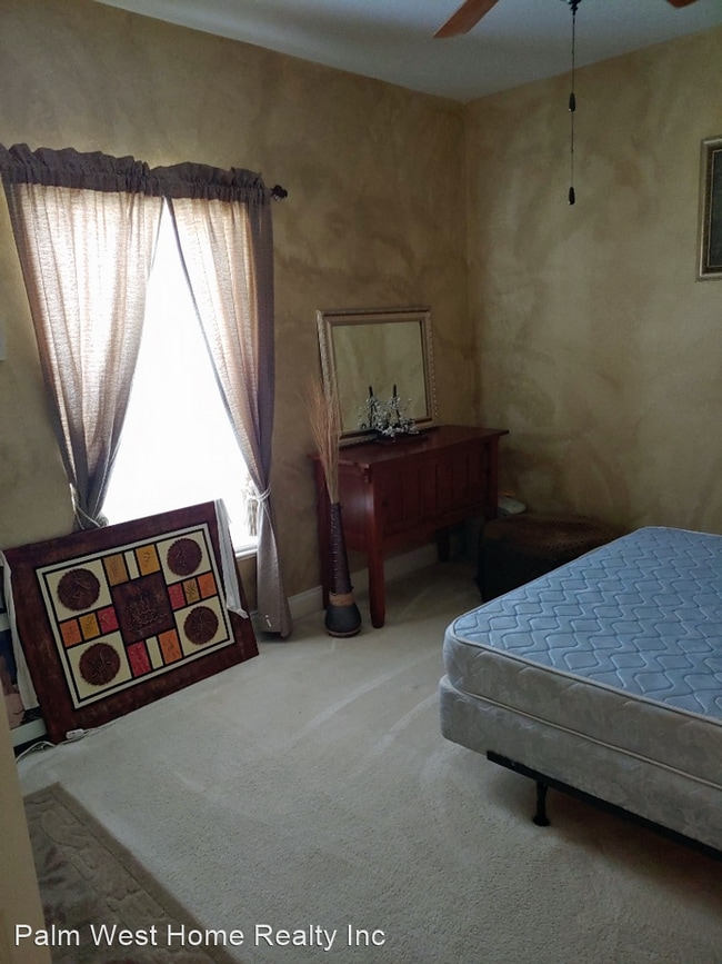 Building Photo - 3 br, 2 bath House - 35 Frontier Dr