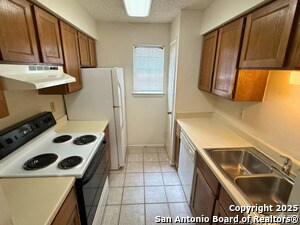 Building Photo - 13018 Heimer Rd