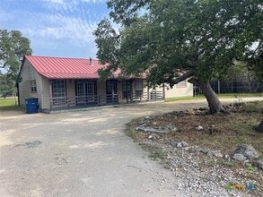 Building Photo - 551 Ramblewood Dr