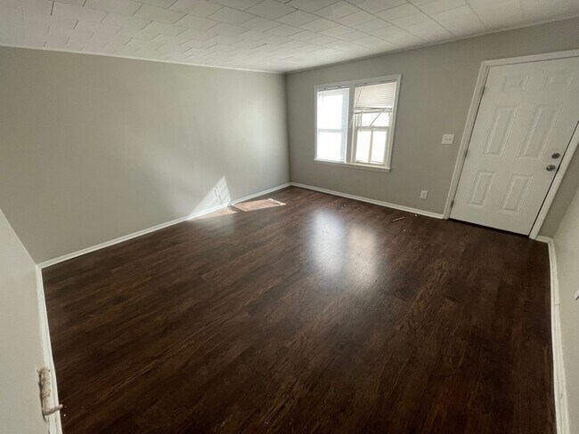 Building Photo - 1BD/1BA Shotgun Single Family Home