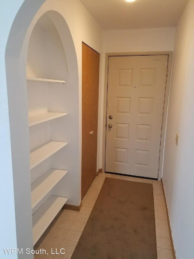 Foto del edificio - 1 br, 1 bath House - 625 N Jackson Ave #B-31