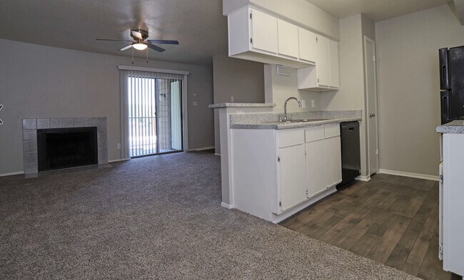 Foto del edificio - Woodland Trails Apartments