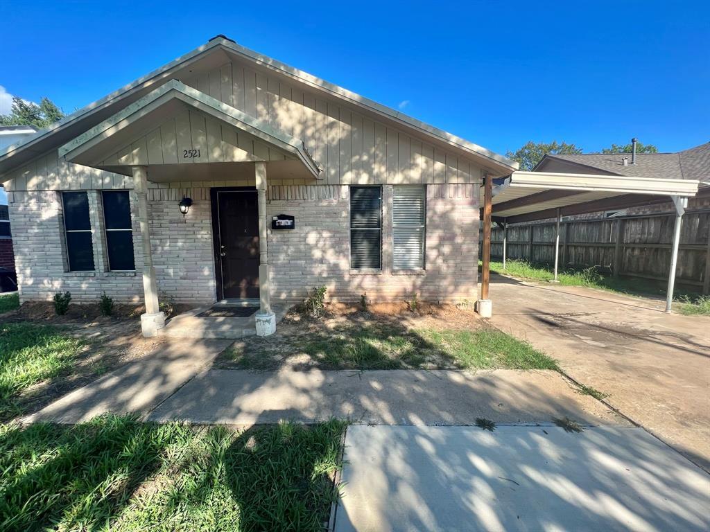 Foto principal - 2521 S Pearland Ave