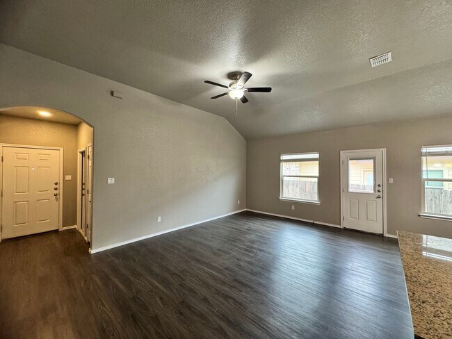 Building Photo - NE San Antonio...Minutes to Randolph AFB