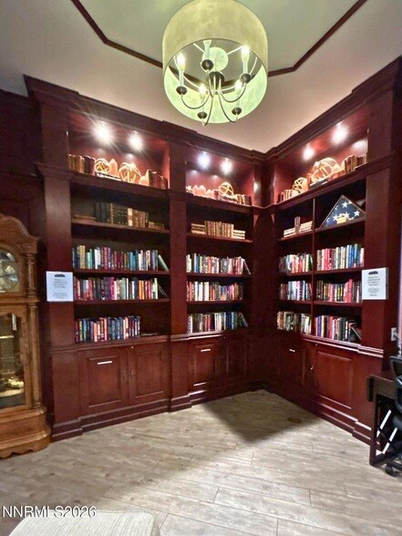 Foto del edificio - 900 S Meadows Pkwy