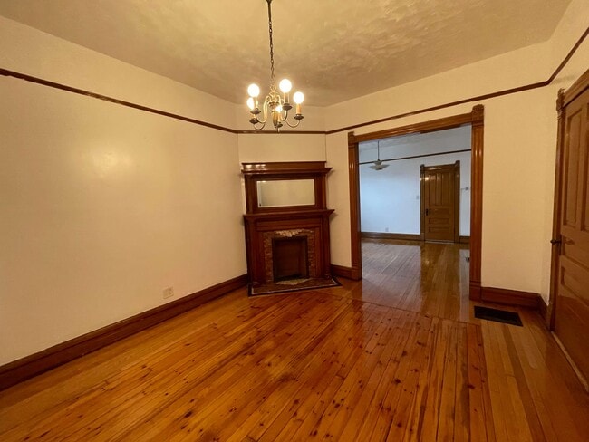 Building Photo - 7216 S Emerald Ave
