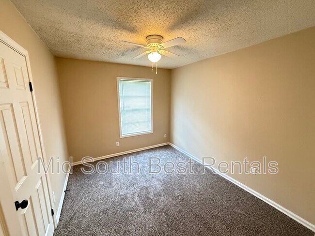 Building Photo - 4318 Mountain Terrace St
