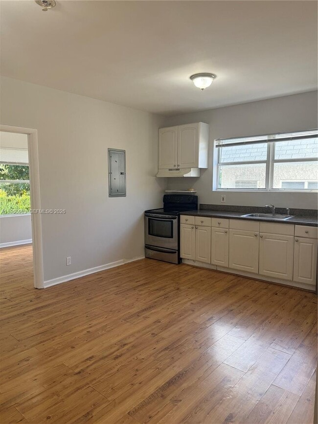 Building Photo - 576 NE 63rd St