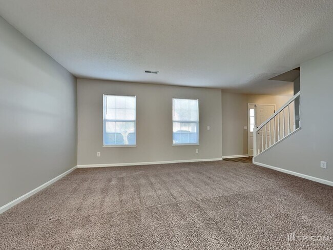 Building Photo - 100 Sandpine Cir