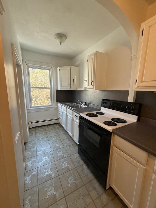 Photo - 3853 N Main St Apartment