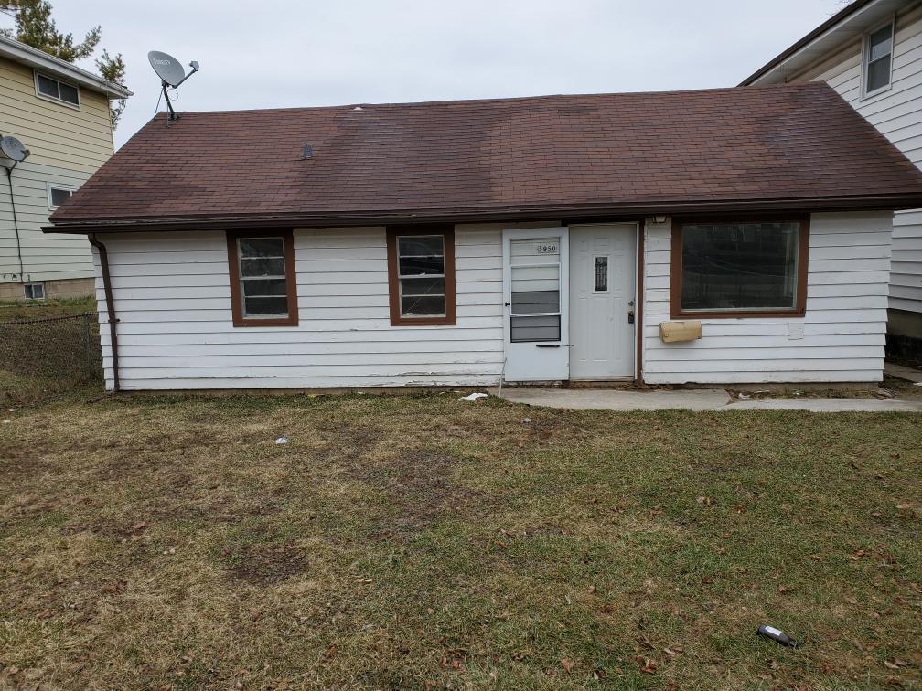 Front of House - 5950 N 70th St
