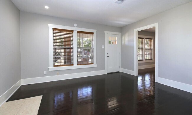 Foto del edificio - 2532 Oakcliff St