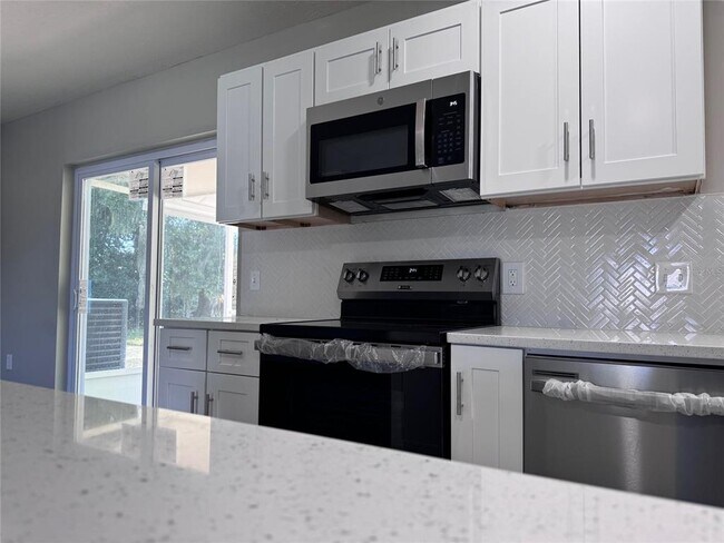 Building Photo - 1207 Windsor Cir