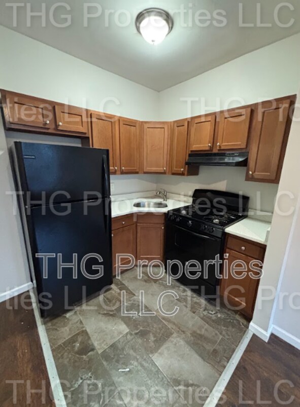 Foto principal - 641 Lincoln Ave